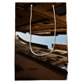 Sun-kissed Street Mittlere Geschenktüte (Rückseite)