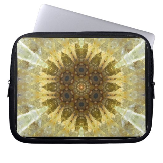Sun-Kristall-Mandala Laptopschutzhülle (Vorderseite)