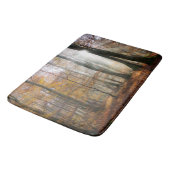 Sun Rays Mystic Misty Forest Badematte (Schrägansicht)