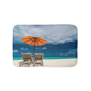 Sun-Regenschirm auf Sandy-Strand  Maldives Badematte