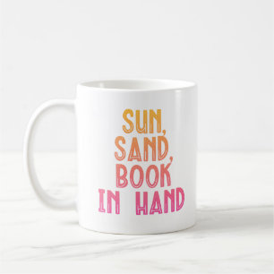 Sun Sand Buch in Hand Kaffeetasse