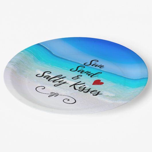 Sun Sand und Salty Kisses Tropical Beach Pappteller (Schrägansicht)