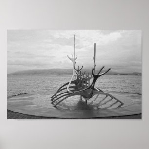 Sun Voyager Skulptur, Reykjavik, Island, B/W Poster