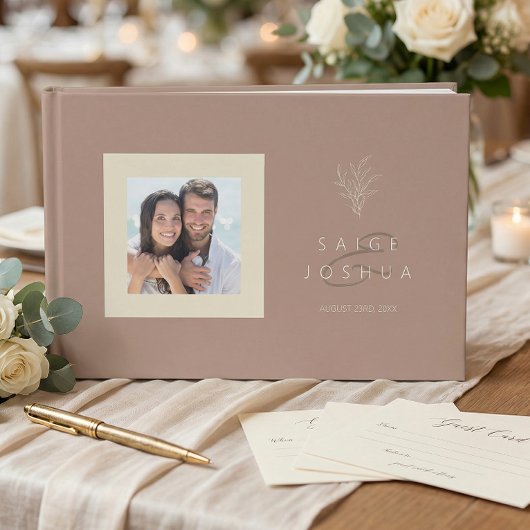 Sun-Washed Garden Wedding ID1283 Gästebuch