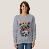 Sunburned Salty and Happy – Retro Beach Vibes Sweatshirt (Vorne ganz)