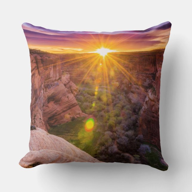 Sunburst in Canyon de Chelly, AZ Kissen (Vorderseite)