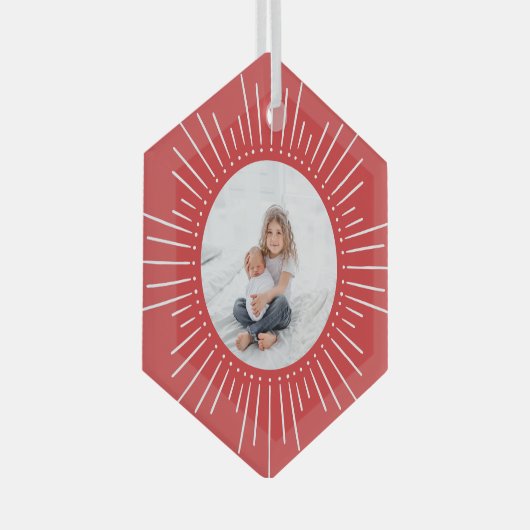 Sunburst Personalisiertes Foto | Rot Ornament Aus Glas (Vorderseite Rechts)