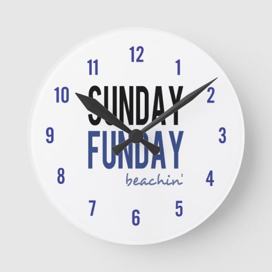 Sunday Funday Beachin' Runde Wanduhr (Vorderseite)