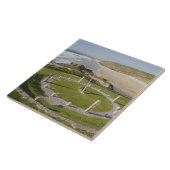 Sundial and Perran Beach, Perranporth, Cornwall Fliese (Seite)