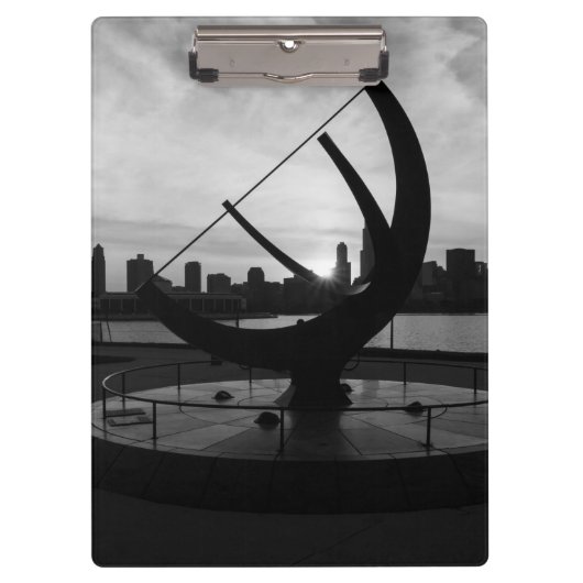 Sundial Sunset Grayscale Klemmbrett (Vorderseite)