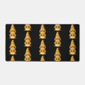 Sunflower Gnome Hidden Smiles Beneath the Golden Schreibtischunterlage (Vorderseite)