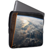 Sunglint blickt vor Celebes Meer in Südostasien Laptopschutzhülle (Vorne Rechts)