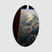 Sunglint blickt vor Celebes Meer in Südostasien Ornament (Vorderseite)