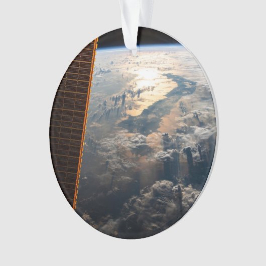 Sunglint blickt vor Celebes Meer in Südostasien Ornament (Vorderseite)