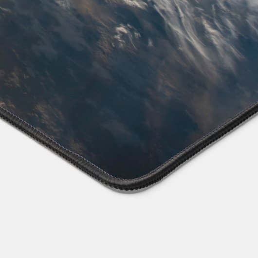 Sunglint blickt vor Celebes Meer in Südostasien Schreibtischunterlage (Ecke)