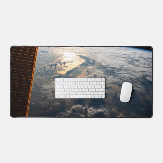 Sunglint blickt vor Celebes Meer in Südostasien Schreibtischunterlage (Tastatur & Maus)