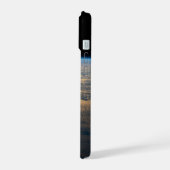 Sunglint strahlt aus einem teilweise bewölkten Süd iPhone 15 Hülle (Linke Seite)