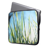Sunlit Blades Laptopschutzhülle (Vorderseite Links)