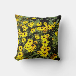 Sunlit Meadow Kissen