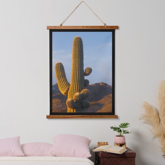 Sunlit Saguaro Cactus Wandteppich Mit Holzrahmen (Schlafzimmer)