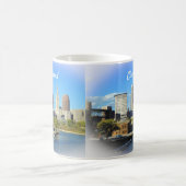 Sunny Cleveland River Skyline Kaffeetasse (Mittel)