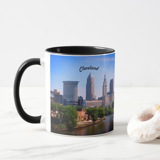 Sunny Cleveland Rivervside Tasse (Mit Donut)