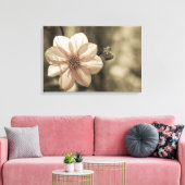Sunny Dahlia Leinwanddruck (Insitu (Wohnzimmer))