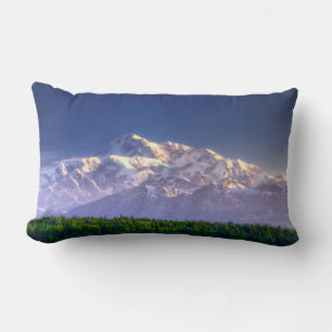 Sunrise Kisses Mt. McKinley   Alaska-Bereich Lendenkissen