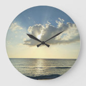 Sunrise Over the Quiet Coast Große Wanduhr (Vorderseite)