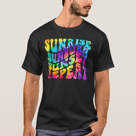 Sunrise Sunburn Sunset Wiederholung Gefärbte Krawa T-Shirt (Vorderseite)