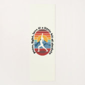 Sunrise Yoga Surya Namaskar: Frieden, Licht, Liebe Yogamatte (Rückseite)