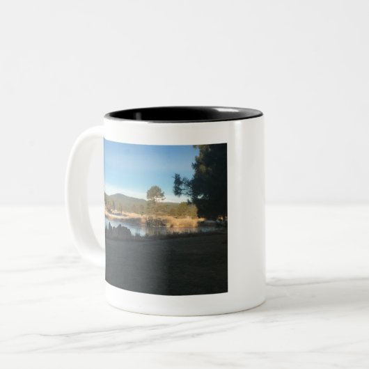 Sunriver Oregon Zweifarbige Tasse (Vorderseite Links)
