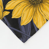 Sunroot, wilde Sonnenblumen in Gelb und Blau Fleecedecke (Ecke)