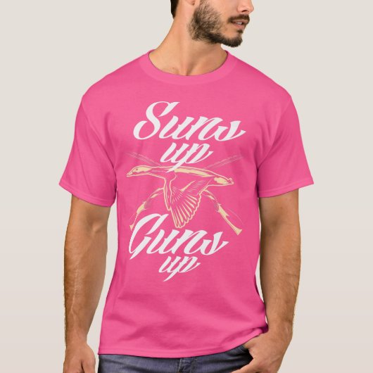 Suns up Guns Up Funny Goss Hunter T-Shirt (Vorderseite)