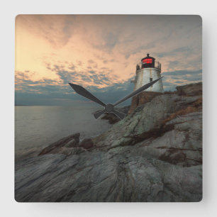 Sunset At Castle Hill Lighthouse Quadratische Wanduhr