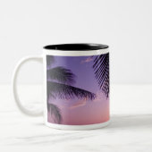 Sunset at West End, Cayman Brac, Cayman Islands, Zweifarbige Tasse (Links)