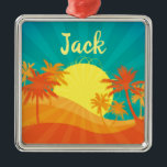 Sunset Beach Tropical Retro Surf Designname Ornament Aus Metall<br><div class="desc">Mit einem Design eines Retro-tropischen Strandes bei Sonnenuntergang mit Palmen. Dieses Surfdesign ist in Rot,  Orange und Gelb gehalten und erinnert an einen tropischen Badeort mit heißen Sommertagen. Für Sonnenliebhaber,  Surfer und Sand und tropische Sonnenuntergänge. Personalisierte Namensoption für das perfekte Geschenk</div>