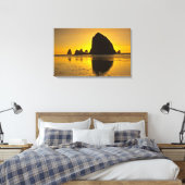 Sunset, Cannon Beach, Oregon, USA Leinwanddruck (Insitu (Schlafzimmer))