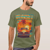 Sunset Chase - Vintage Car, Beach Day T-Shirt (Vorderseite)