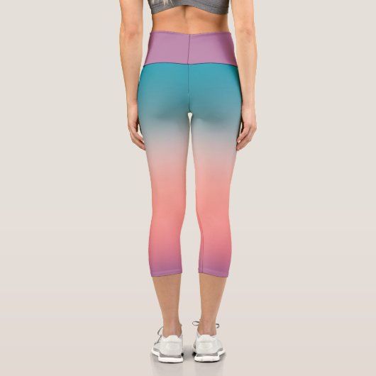 Sunset Fade Pastel Capri Leggings (Rückseite)
