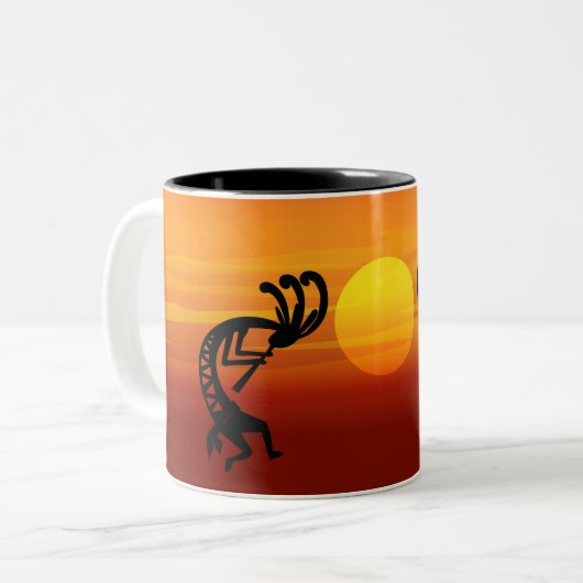 Sunset Kokopelli Zweifarbige Tasse (Vorderseite Links)