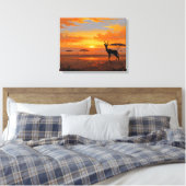 Sunset Majesty in the Savannah – Abstract Gazelle Leinwanddruck (Insitu (Schlafzimmer))