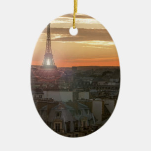 Sunset man the Eiffel tower Paris, Frankreich Keramikornament