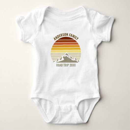Sunset Mountain Niedliche Familienreise Baby Strampler (Vorderseite)