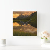 Sunset & Mountains, Alberta Kanada Quadratische Wanduhr (Zuhause)