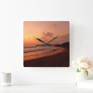 Sunset on beach in Mexico Quadratische Wanduhr