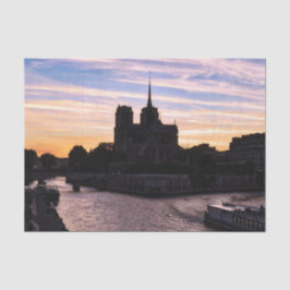 Sunset on Notre Dame de Paris - Paris, Frankreich Seidenpapier