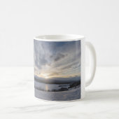 Sunset over frozen lake kaffeetasse (VorderseiteRechts)