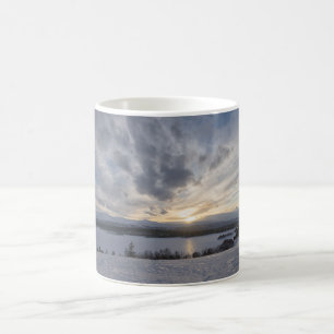 Sunset over frozen lake kaffeetasse