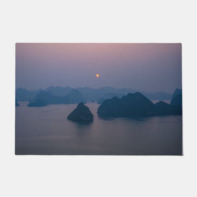 Sunset over Halong Bay - Vietnam, Asien Fußmatte (Vorderseite)